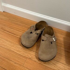 Barely worn Birkenstock Boston
